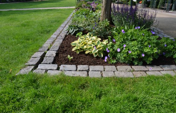 Stone Edging Installation in Gig Harbor